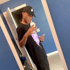 Meet your Posher, Lawrencely